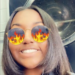 Meet your Posher, Dawn